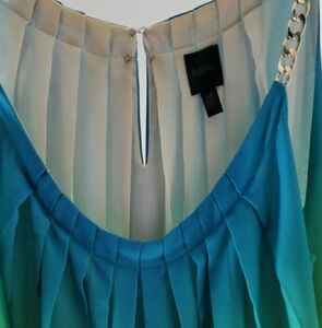 Blue and Green MulticolorPleated Maxi Dress with Gold Chain Strap. A